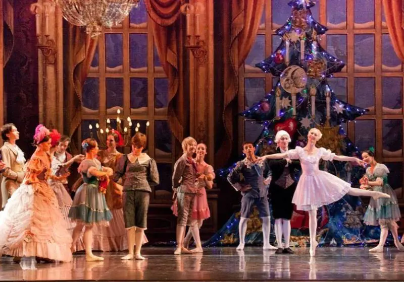 La stagione 2013-14 del Carcano Regala teatroUn anno sul palcoscenico  della «Grande Prosa»