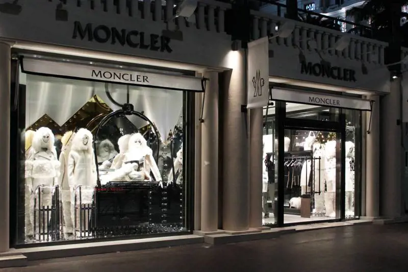 Moncler sbarca a Piazza Affari: l'Ipo già coperta oltre 12 volte