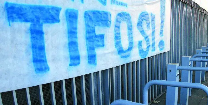 Derby senza tifo per colpa di 12 ultrà