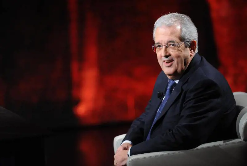 Le agenzie di rating minacciano il governo