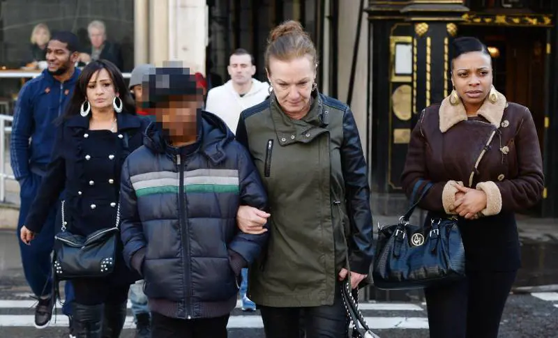 La famiglia di Mark Duggan arriva in tribunale