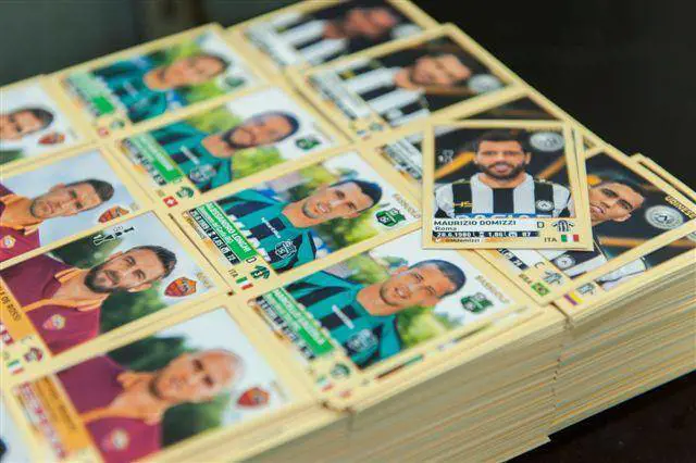 I 53 anni dell'album Calciatori Panini: tornano le figurine in raso degli anni '70