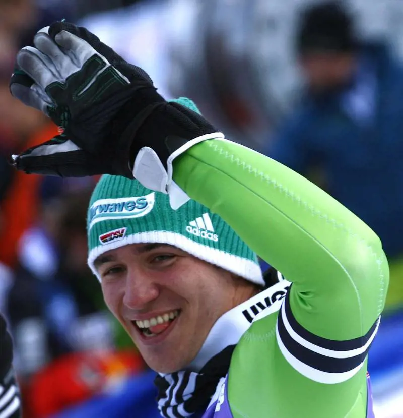 Neureuther gigante. Blardone, i Giochi si allontanano