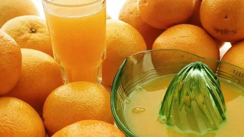Il governo annega nei succhi di frutta