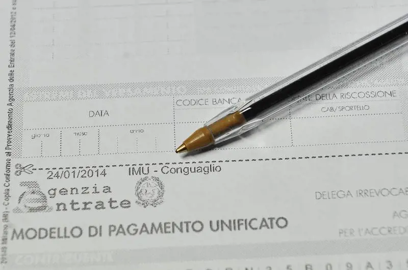 Italia seconda in Unione Europea per aumento delle tasse nel 2012