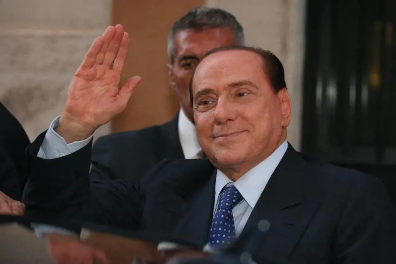 Il Cav punta tutto sui club e pensa di non candidarsi