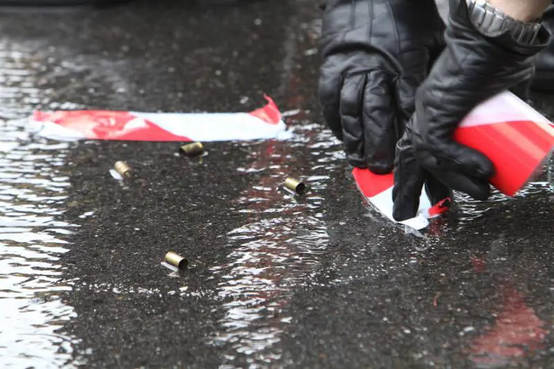 Varese, assalto alla penitenziaria: evade un detenuto, morto assalitore
