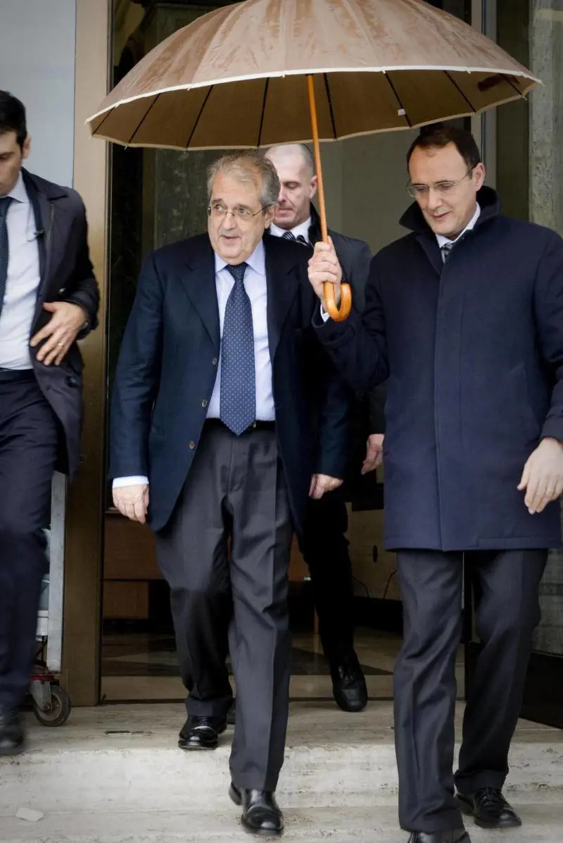 Il Tesoro: «Nessun aiuto alle banche»