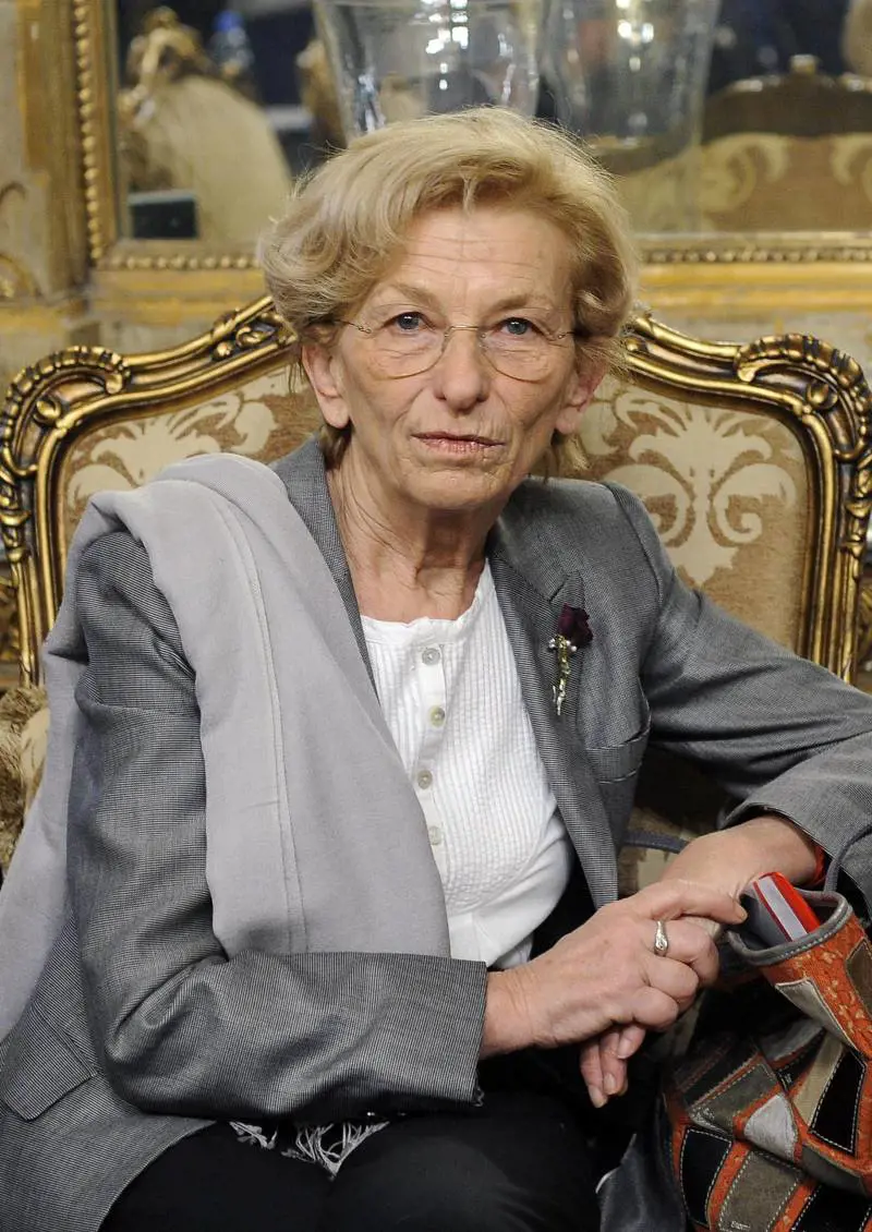 Emma Bonino verrebbe riconfermata alla Farnesina
