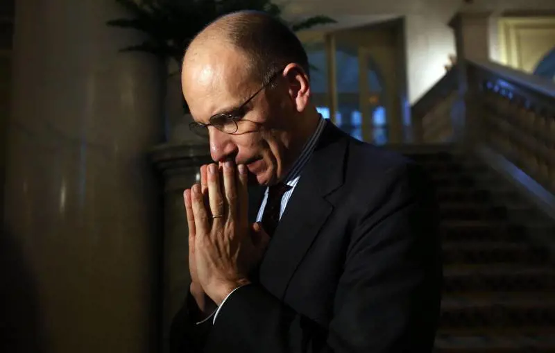 Il cardinale Letta e la finta umiltà del conclave "a pane e acqua"