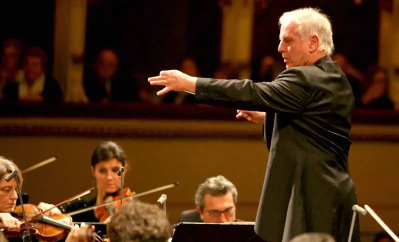Barenboim non si esibirà a Teheran