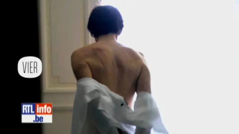 Belgio, Di Rupo nudo in una trasmissione tv Polemica sul premier