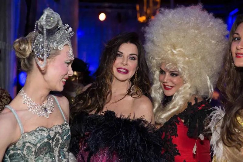 Vip e principi sauditi in maschera al Ballo del Doge 2014