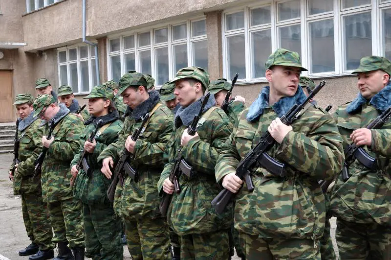 I nuovi soldati della Crimea giurano