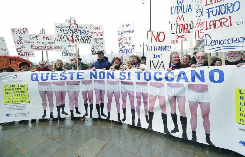 L'agonia delle partite Iva:  "Sfruttati come bancomat  e scaricati dall'esecutivo"