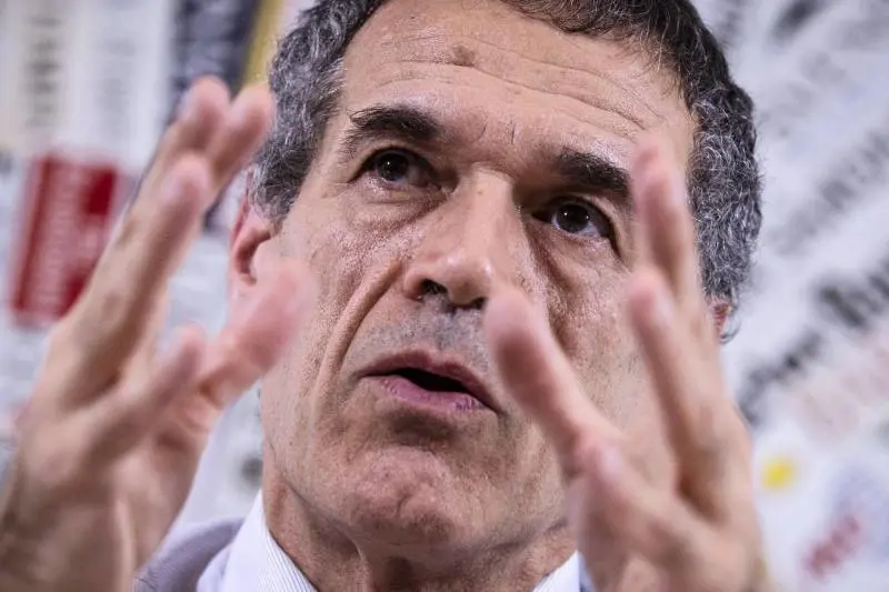 Statali, la cura di Cottarelli: "In arrivo 85mila esuberi"