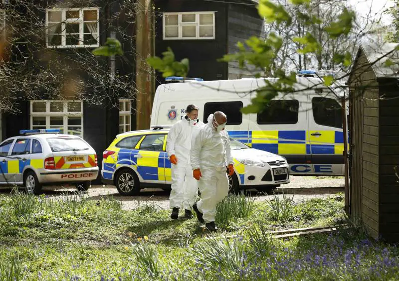 Polizia scientifica a lavoro sul caso Peaches Geldof