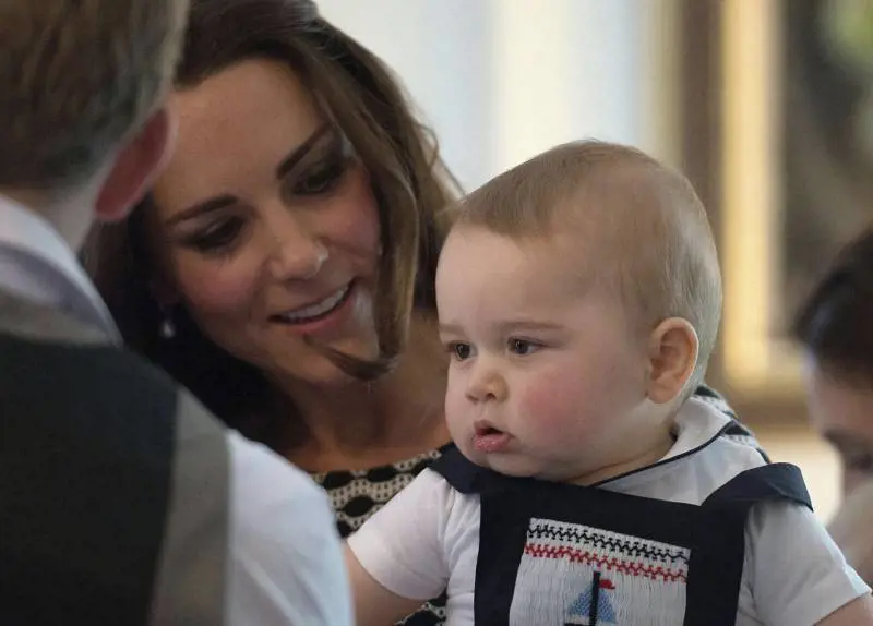 La strategia della famiglia sfida (vincente) di Kate