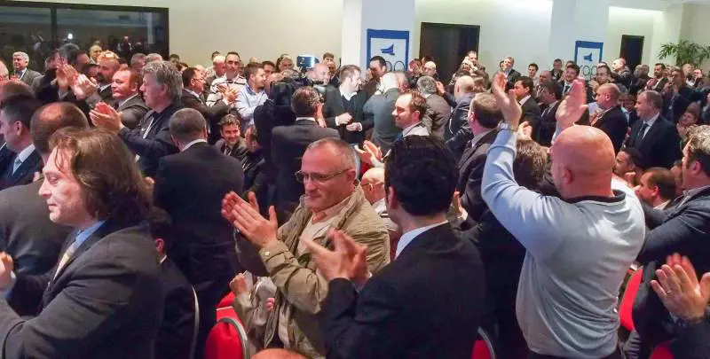 La lettera del Sap al Colle. "Quegli applausi travisati, noi siamo brava gente"