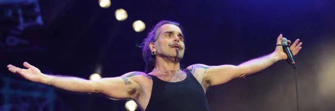 L'antirenziano Piero Pelù ora fa affari con il Giglio Magico