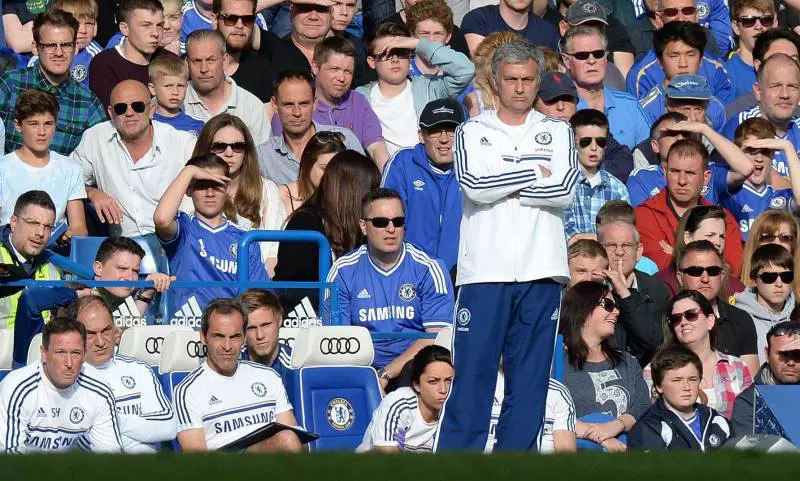 Mou insinua un complotto contro il suo Chelsea: multa di 30mila euro