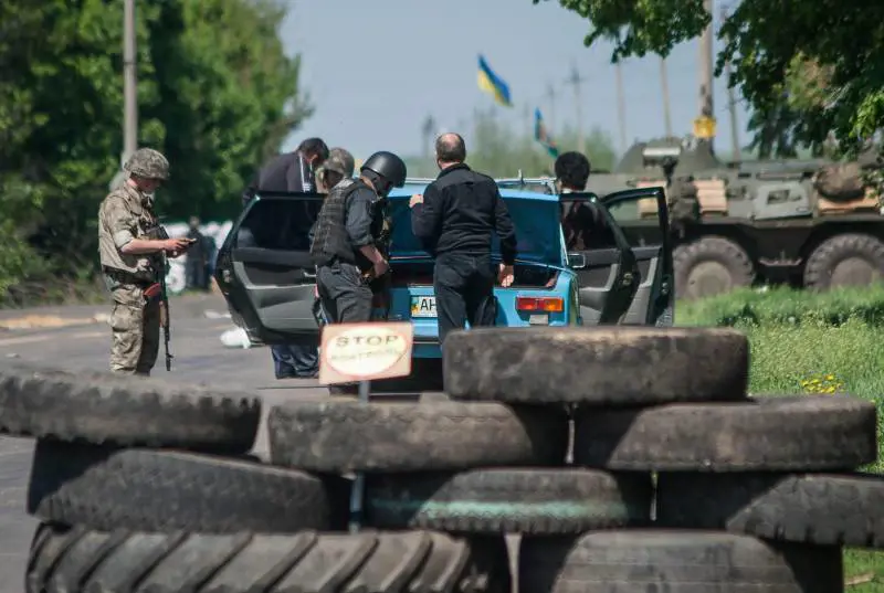 Il fortino ribelle assediato: "Siamo russi, non terroristi"
