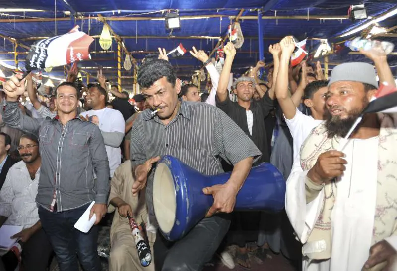 Manifestazione in favore di Sisi a Sadat City