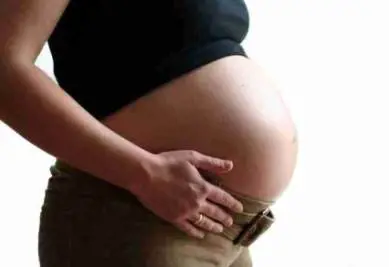 Il medico più consultato dalle donne incinte? Il "dottor" Google