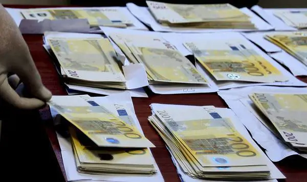 Ecco le 5 regole d'oro per liberarsi dai debiti