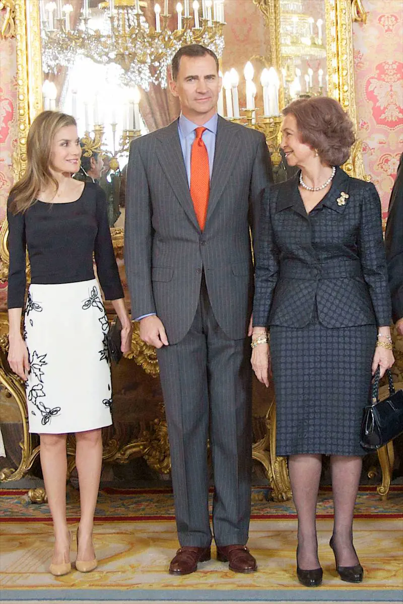 Felipe con Letizia e Sofia