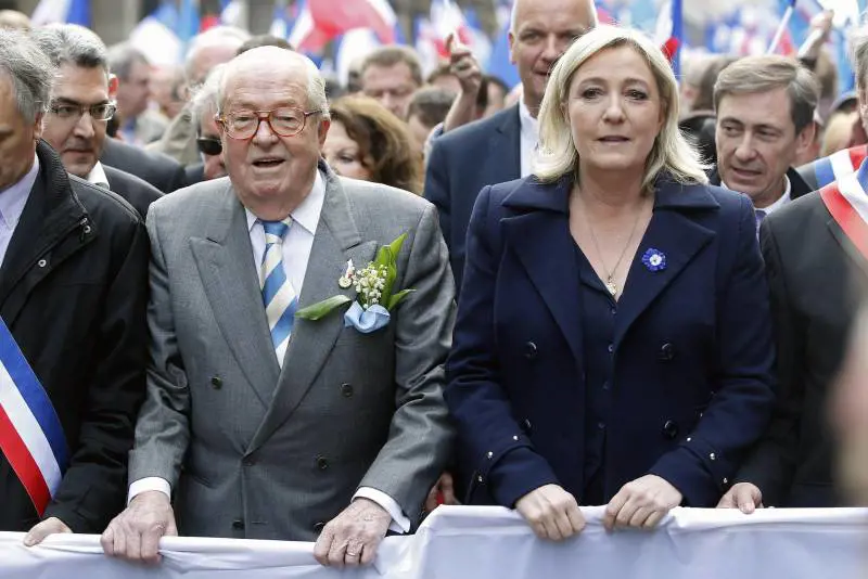 Battuta antisemita, Marine Le Pen contro il padre: "Errore politico"