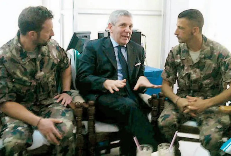 L'ex ministro Di Paola e i due marò