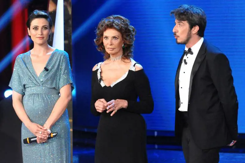 Ruffini: "Ho detto topa alla Loren? A Livorno è un complimento"