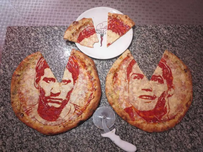 I ritratti di Lionel Messi e Cristiano Ronaldo