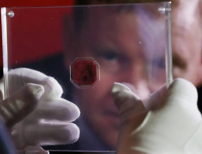 Nell'era della posta elettronica un francobollo vale 10 milioni