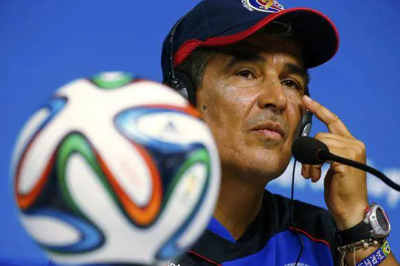 Ct costaricense con lo spauracchio Pirlo