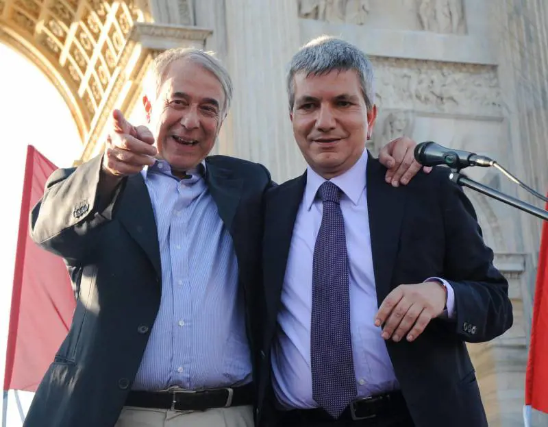 Sel a pezzi, Pisapia senza casa Il Pd: «Per lui c'è posto da noi»