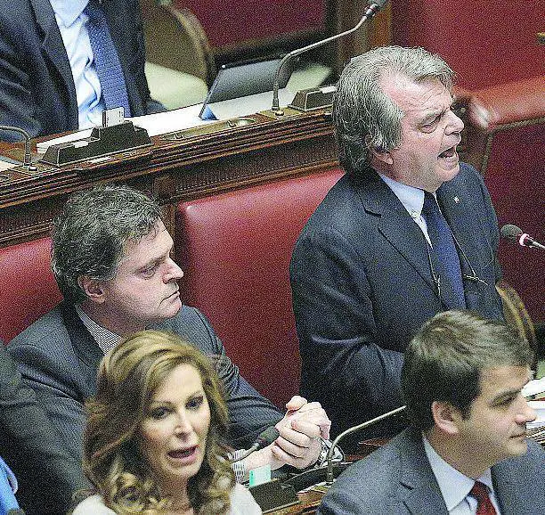 Forza Italia non ci sta: "Finanziaria da dilettanti"