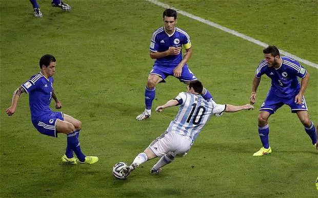 Messi al tiro con la Bosnia