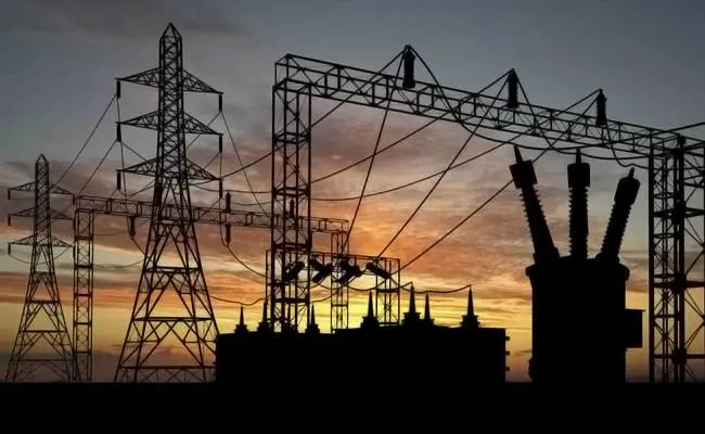 Come si perde il posto: l'Enel smarrisce la pratica, il capannone resta chiuso
