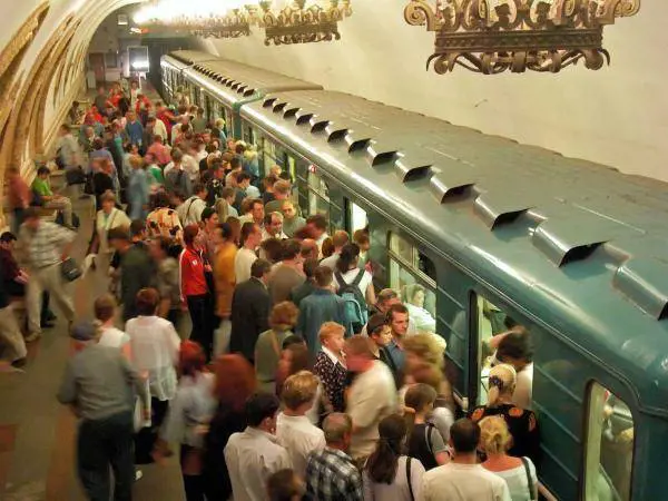 Mosca, deraglia metropolitana: almeno 16 morti e 80 feriti