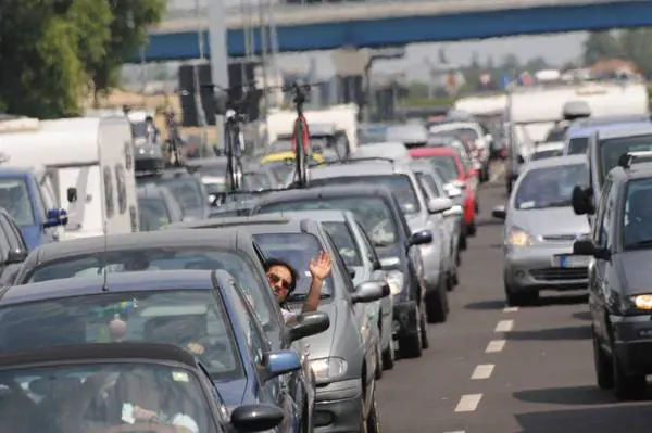 Fine settimana da bollino rosso: dieci consigli per viaggiare sicuri