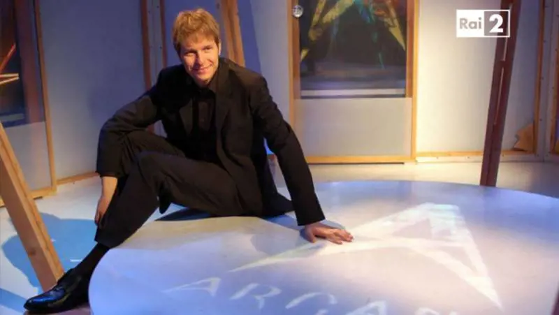 Magie e inganni della mente: ecco il mentalist show