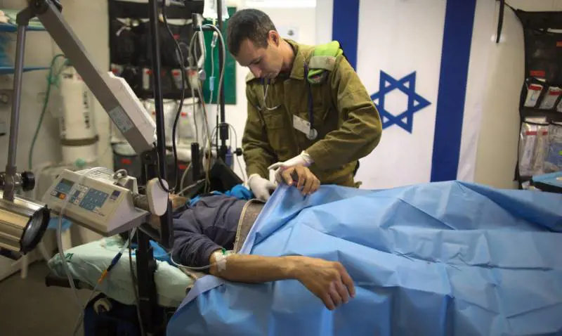 L'ospedale dove si curano soldati e bimbi della Striscia