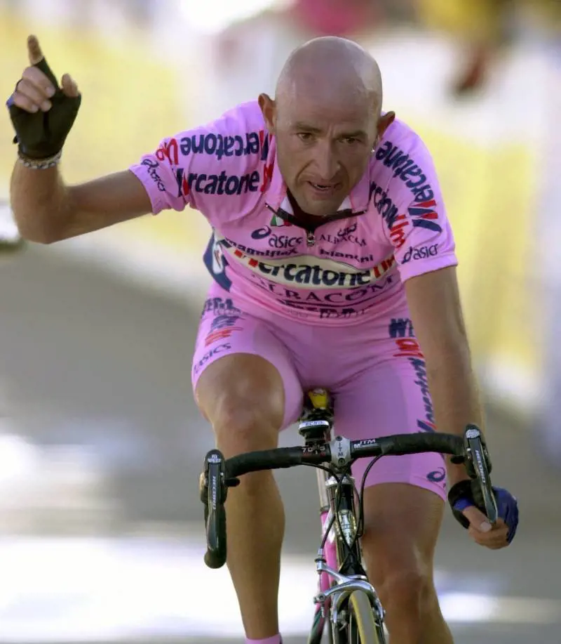 La rivelazione sulla morte di Pantani: "Chi c'era con lui..."