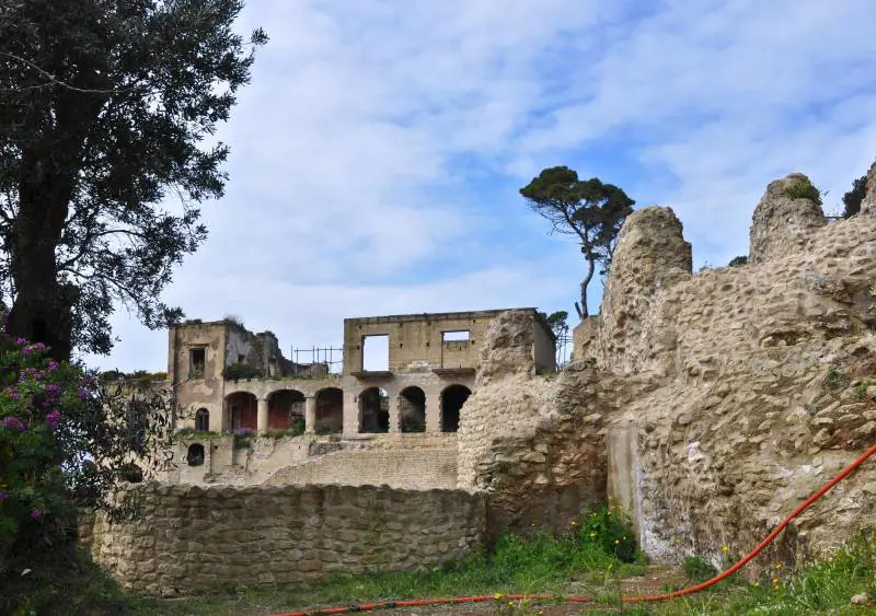 Il Parco archeologico di Posillipo è la prova provata dell'esistenza di Dio...