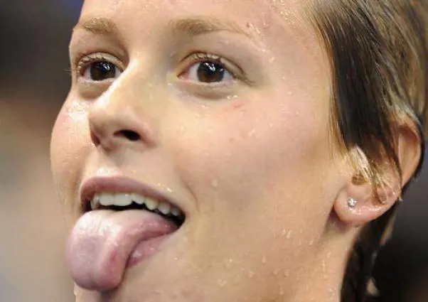Federica Pellegrini con una grande ultima frazione regala l'oro all'Italia