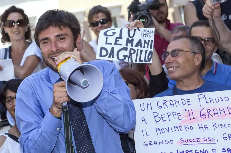 A furor di popolo (della Rete) per far cambiare idea al guru Casaleggio