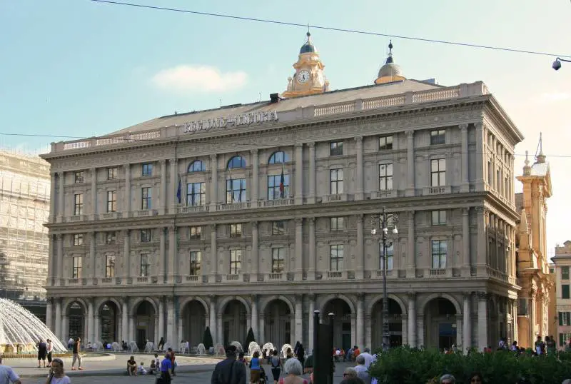 Schiaffo alla memoria del 7 ottobre in Liguria: i consiglieri Avs-M5s lasciano l'Aula per il minuto di silenzio