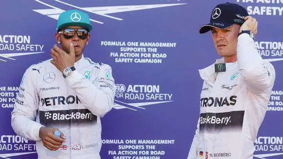 Tra i piloti Mercedes convivenza sempre più impossibile